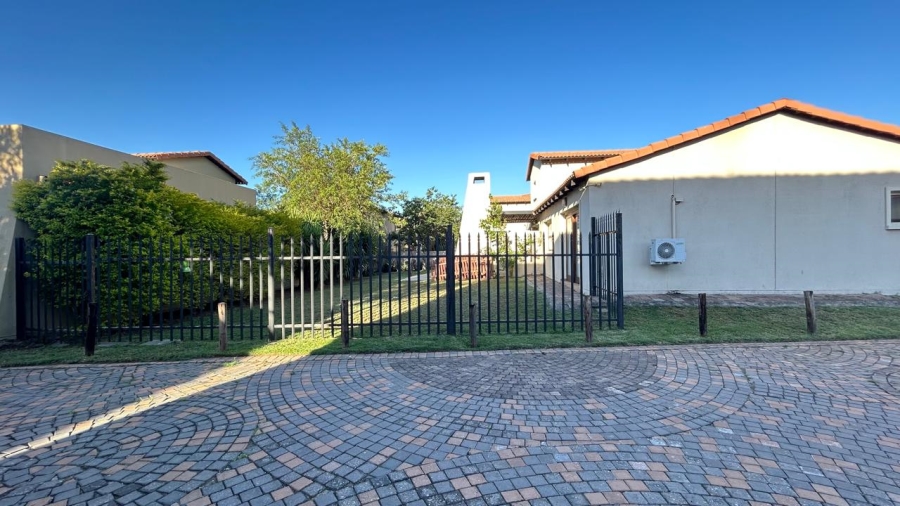 3 Bedroom Property for Sale in Waterval East North West